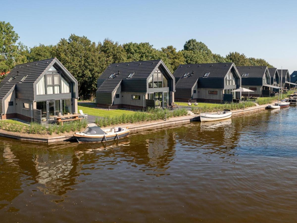 Luxurious Detached Water Villa With Jetty Balk Esterno foto