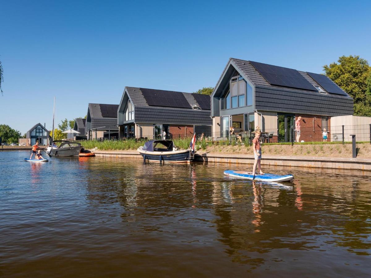 Luxurious Detached Water Villa With Jetty Balk Esterno foto