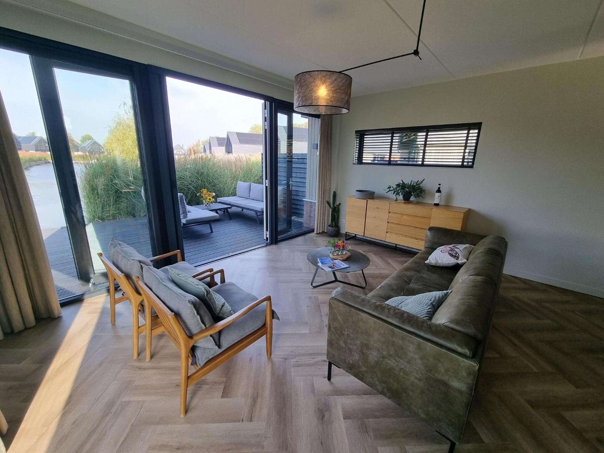 Luxurious Detached Water Villa With Jetty Balk Esterno foto